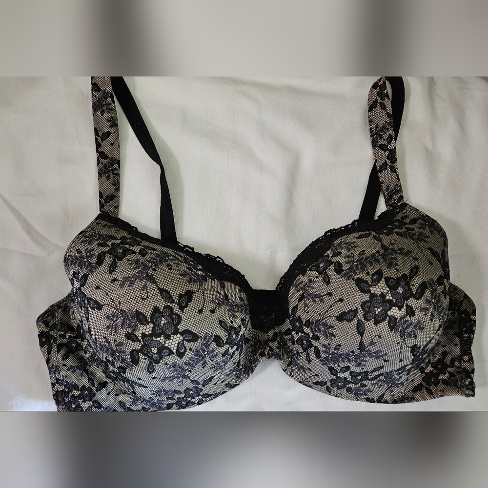 Curation black grey floral and lace underwire bra size 44C lightly padded